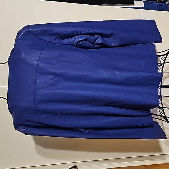 Faux leather jacket - Picture 3 of 4